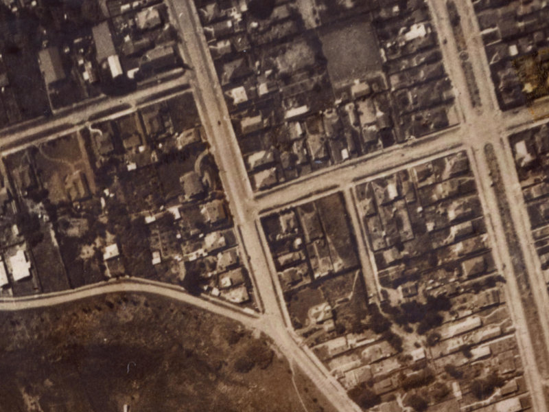 40 Hood Street from the air, 1925-1929