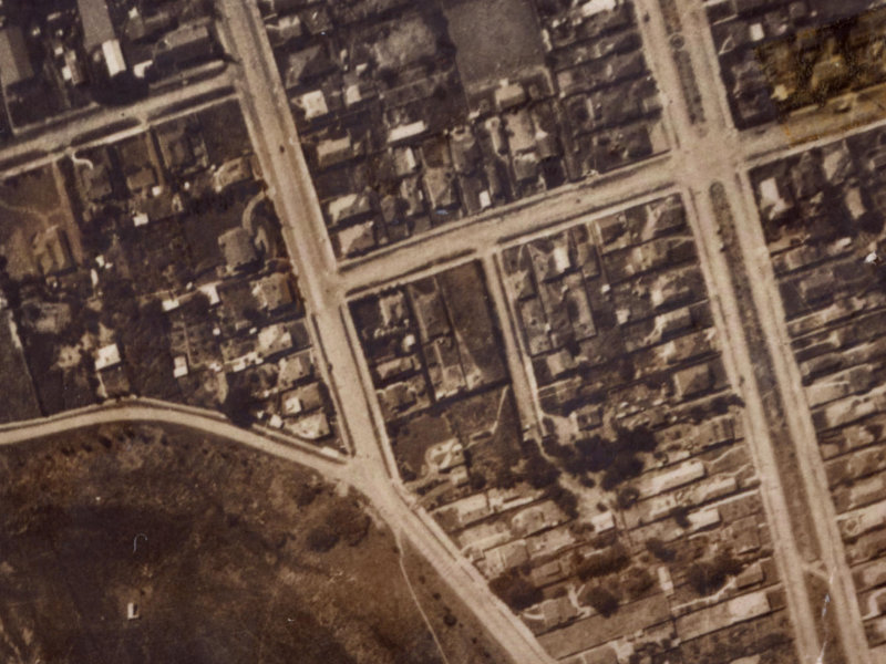 41 Hood Street from the air, 1925-1929
