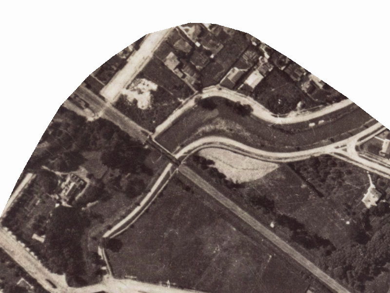 150 M Down River From Rail Way Bridge Broigham St Next To Pump Station On Clarendon Terrace from the air, 1925-1929