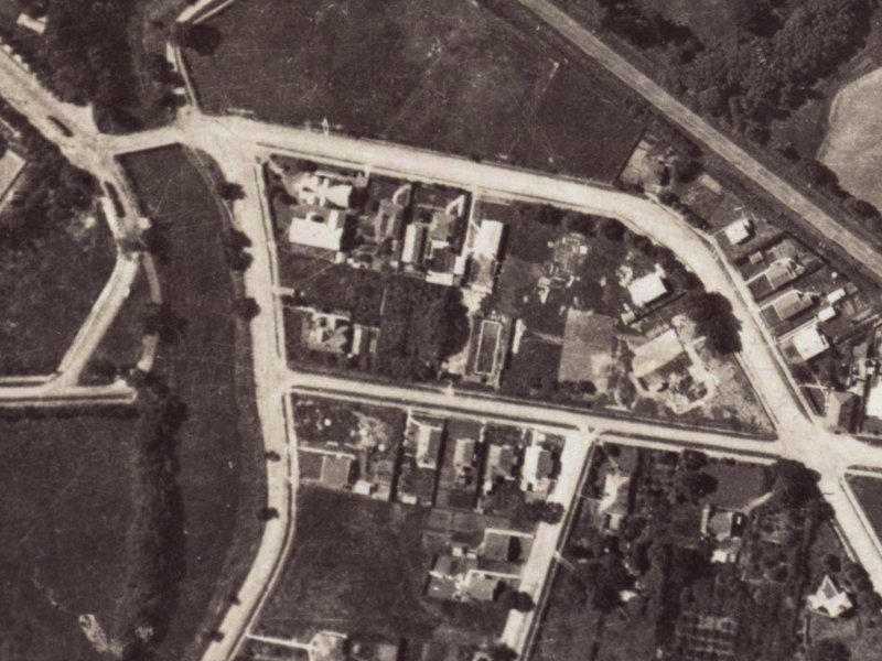 126 Garlands Road from the air, 1925-1929