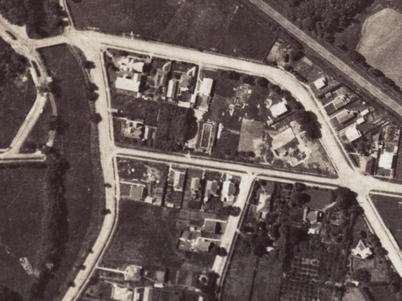 120 Garlands Road from the air, 1925-1929