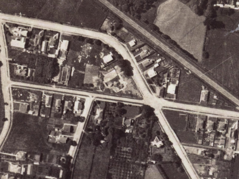 107-111 Garlands Road from the air, 1925-1929