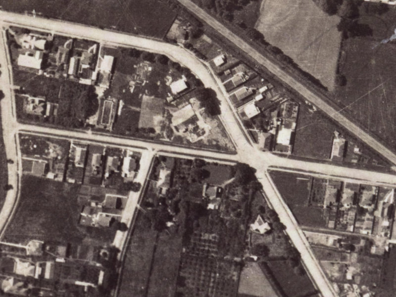 Garlands Road from the air, 1925-1929