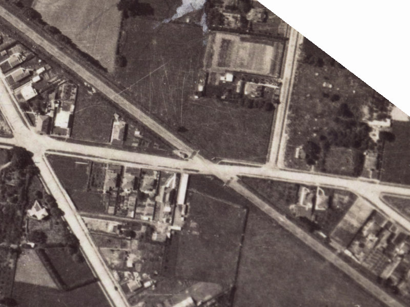 90 Garlands Road from the air, 1925-1929