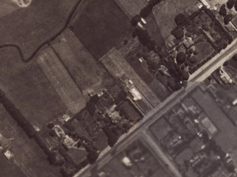 8 Renwick Place from the air, 1925-1929