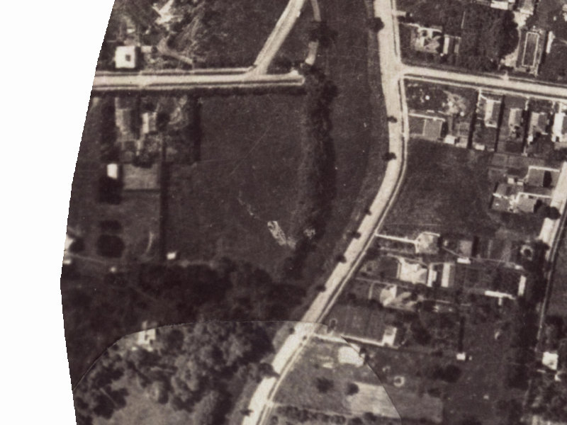 5 Louisson Place from the air, 1925-1929