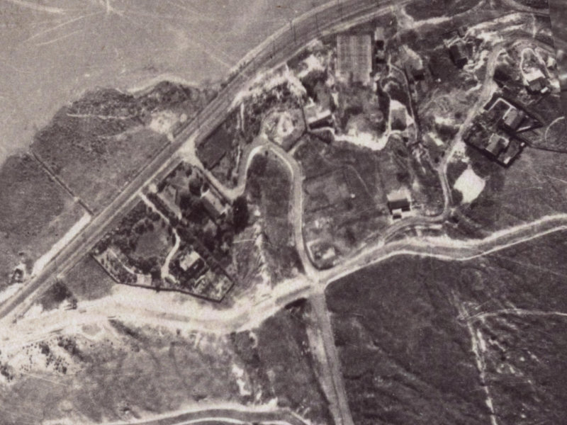 16 Te Awakura Terrace from the air, 1925-1929