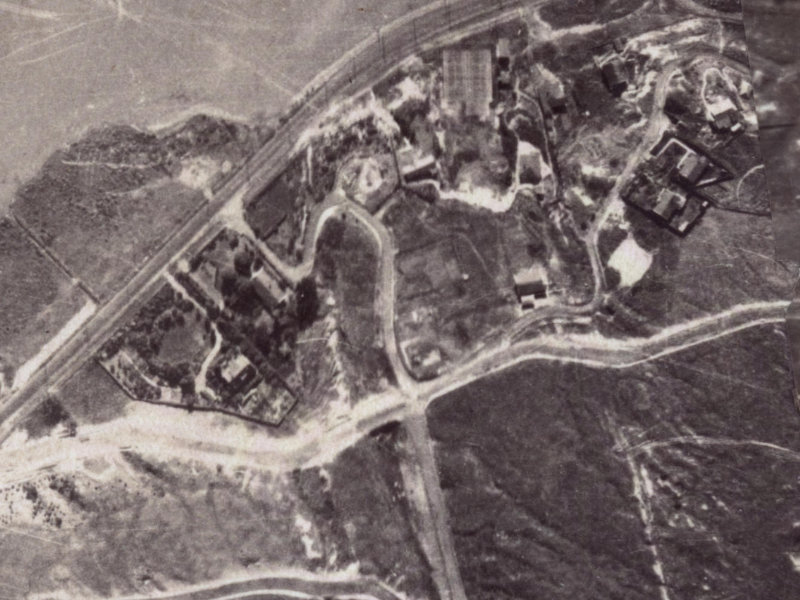15 Te Awakura Terrace from the air, 1925-1929