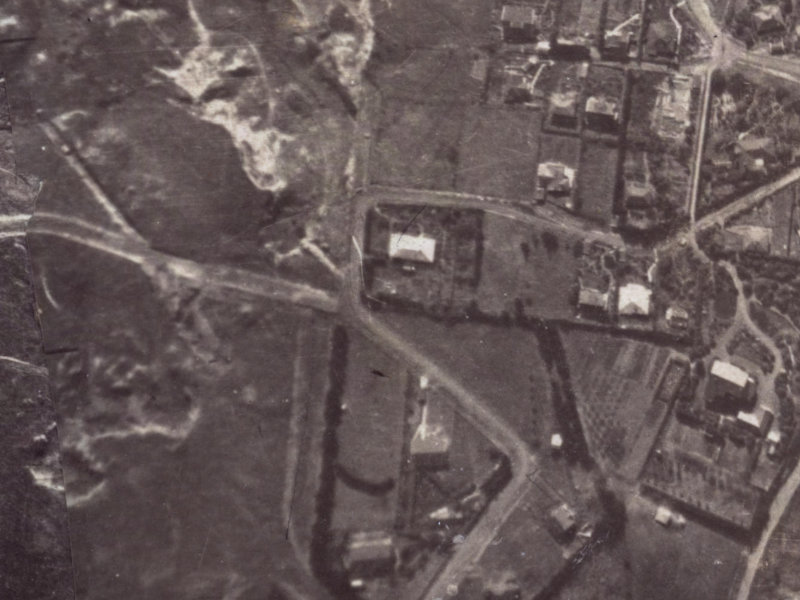 61 St Andrews Hill Road from the air, 1925-1929