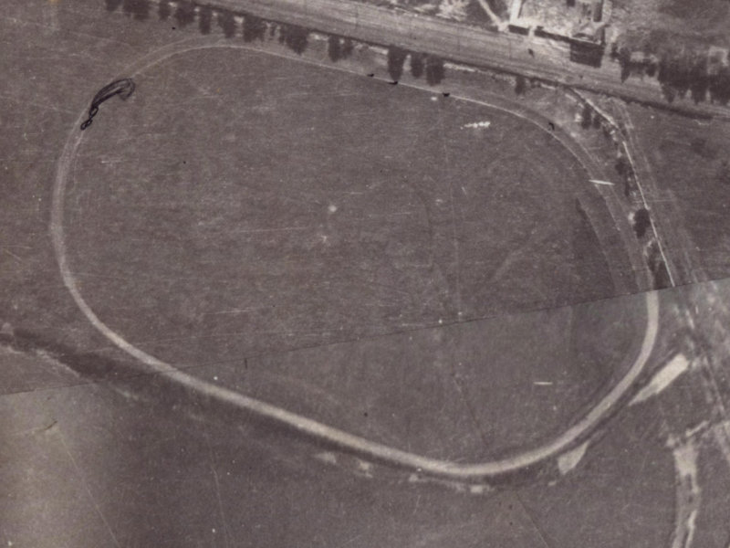 Settlers Crescent from the air, 1925-1929