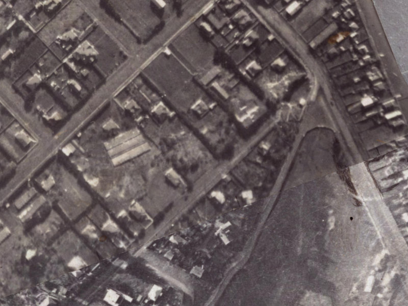 20 Moncks Spur Road from the air, 1925-1929