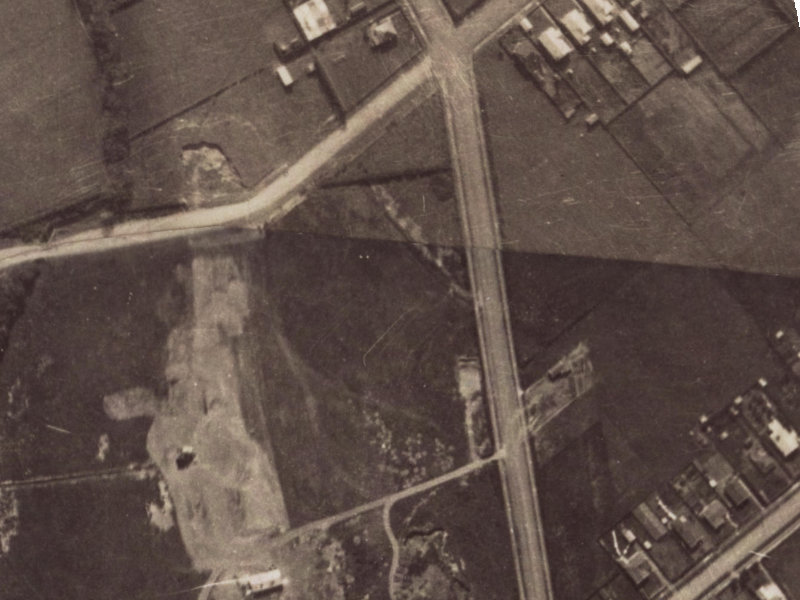 19 Glue Place from the air, 1925-1929