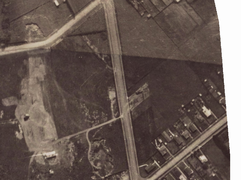 81–85 Lyttelton Street from the air, 1925-1929