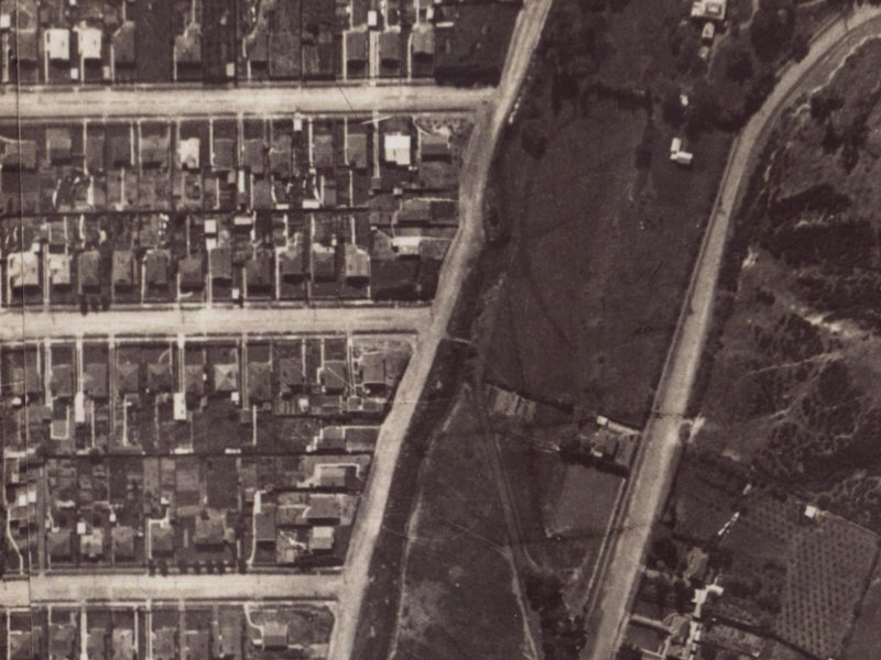118F Malcolm Avenue from the air, 1925-1929