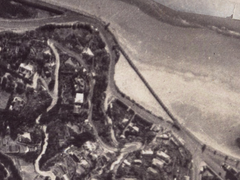1–4 Clifton Bay from the air, 1925-1929