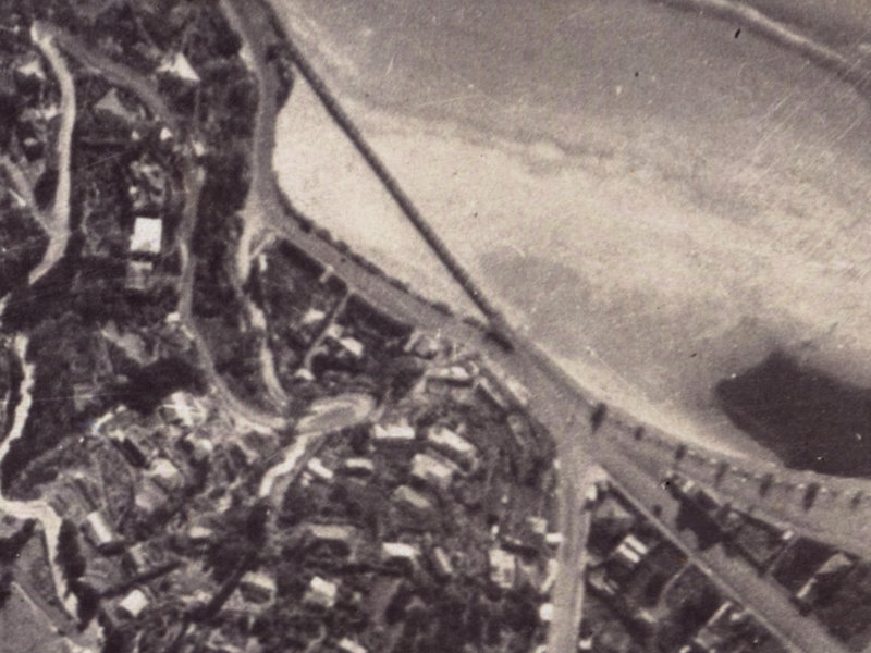 4 Clifton Bay from the air, 1925-1929