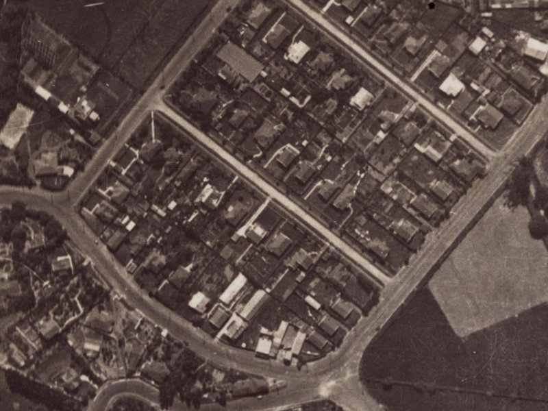 5 Woodbridge Road from the air, 1925-1929