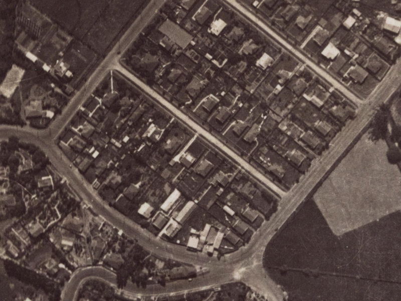 5A Woodbridge Road from the air, 1925-1929