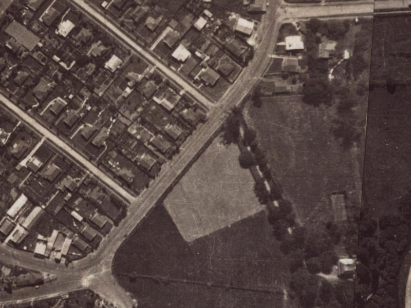 11-15 Colombo Street from the air, 1925-1929