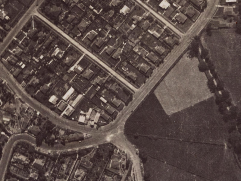 1A Woodbridge Road from the air, 1925-1929