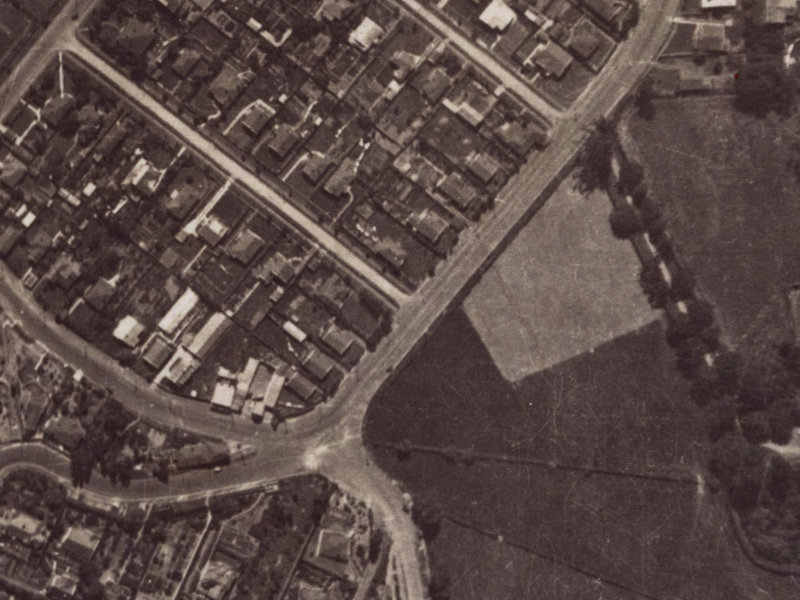 2A Woodbridge Road from the air, 1925-1929