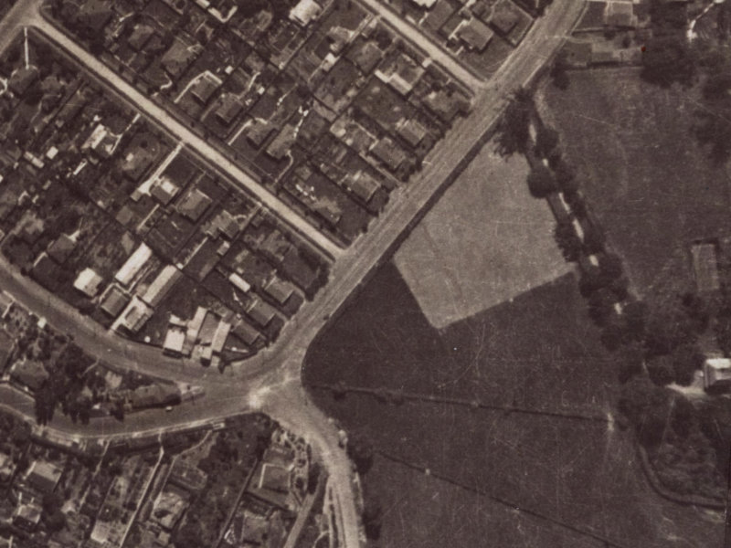 16 Colombo Street from the air, 1925-1929