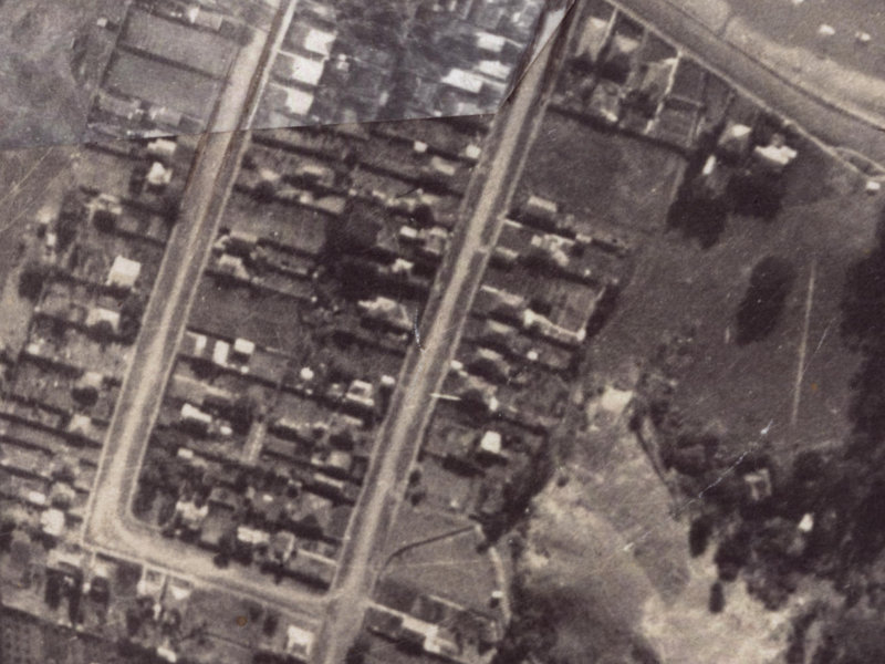 22 Bay View Road from the air, 1925-1929