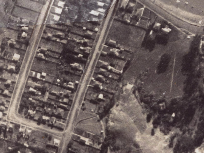 17 Bay View Road from the air, 1925-1929