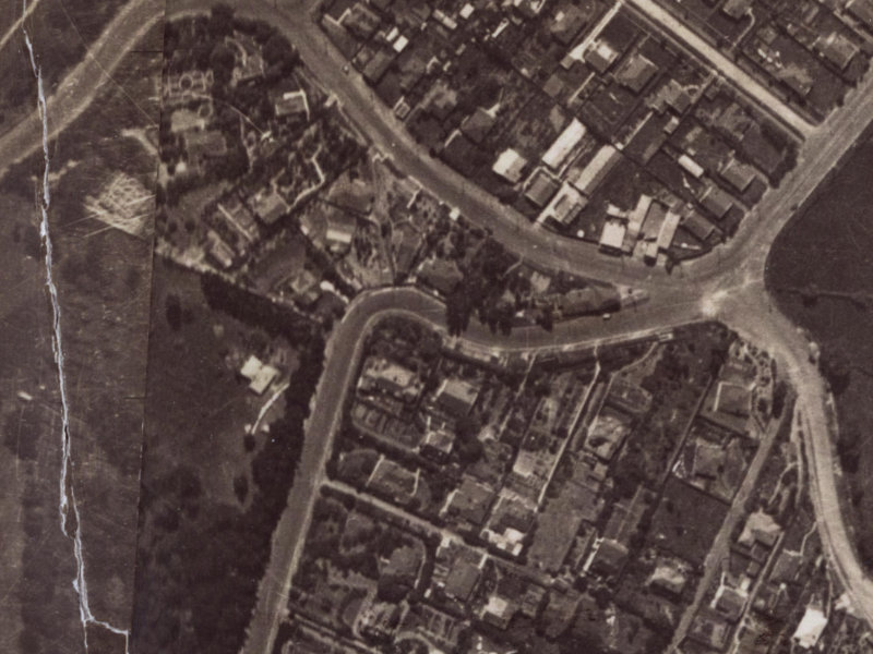 8 Dyers Pass Road from the air, 1925-1929