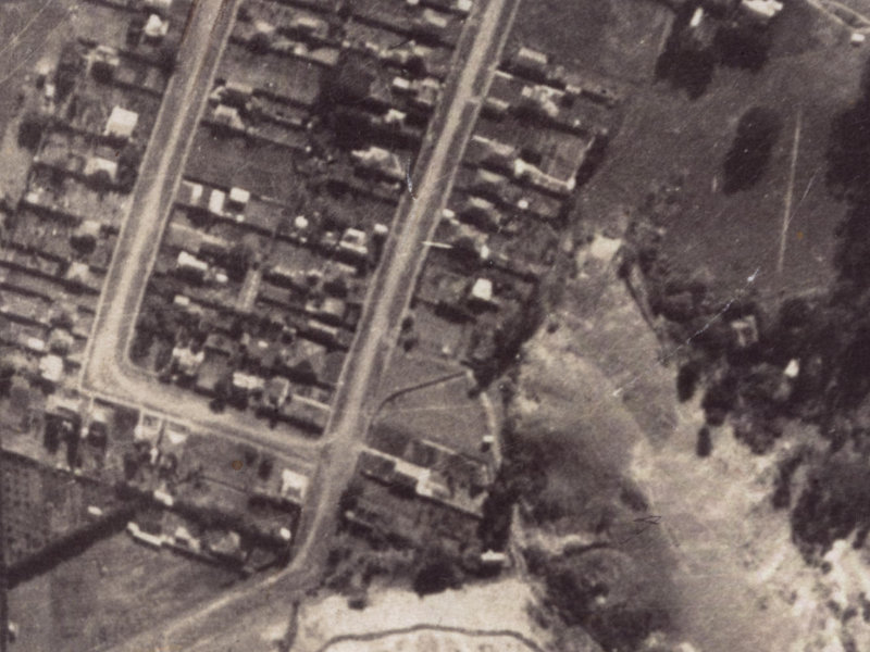23 Bay View Road from the air, 1925-1929