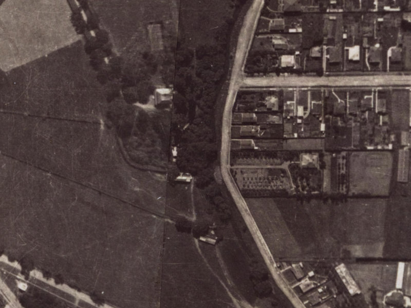 28 Sloan Terrace from the air, 1925-1929