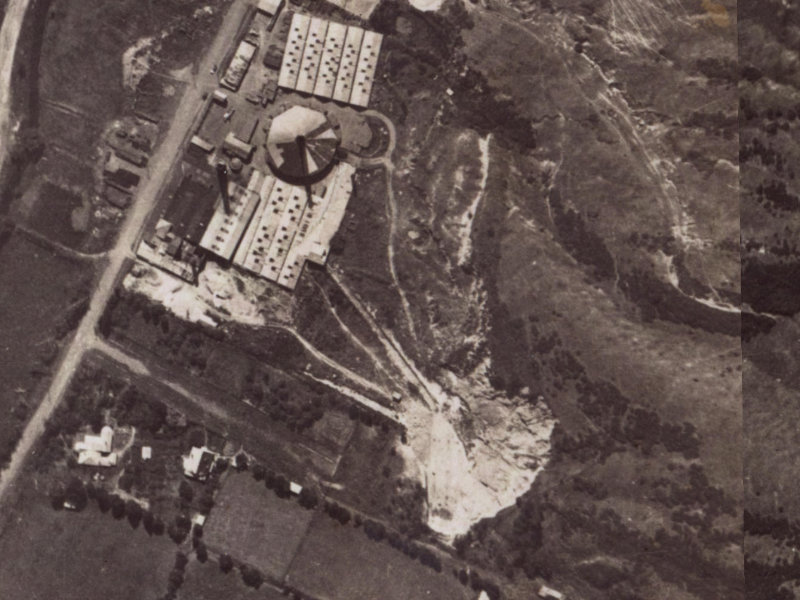 7 Brickworks Lane from the air, 1925-1929