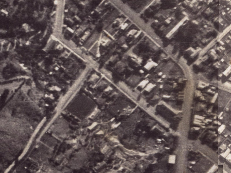 16 Nayland Street from the air, 1925-1929