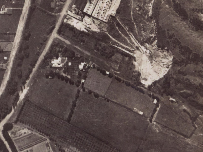 9 Whaka Terrace from the air, 1925-1929