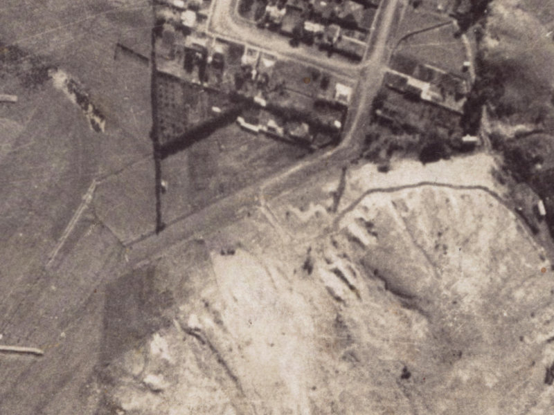 89 Bay View Road from the air, 1925-1929