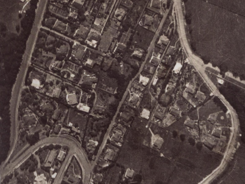 12 Merlewood Avenue from the air, 1925-1929