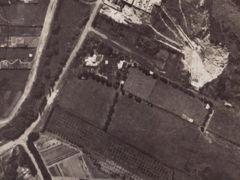 12 Whaka Terrace from the air, 1925-1929