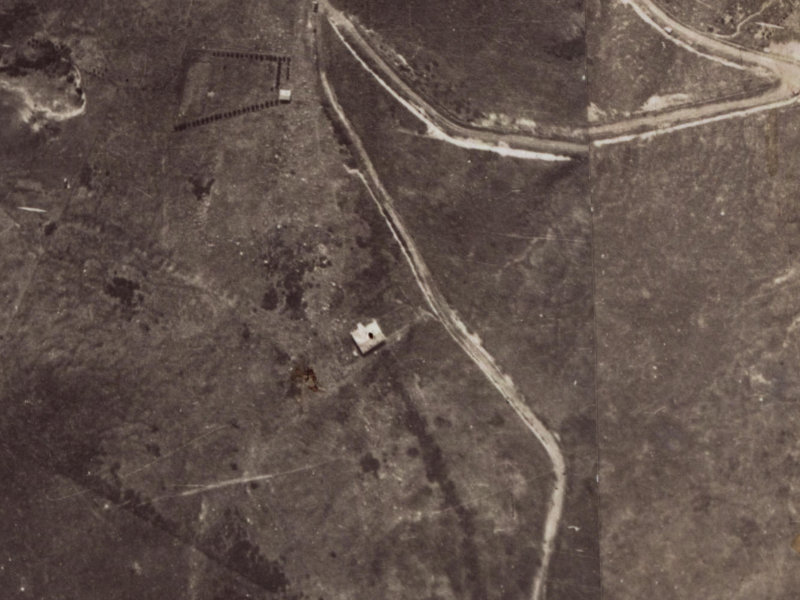 67-69 Huntsbury Avenue from the air, 1925-1929