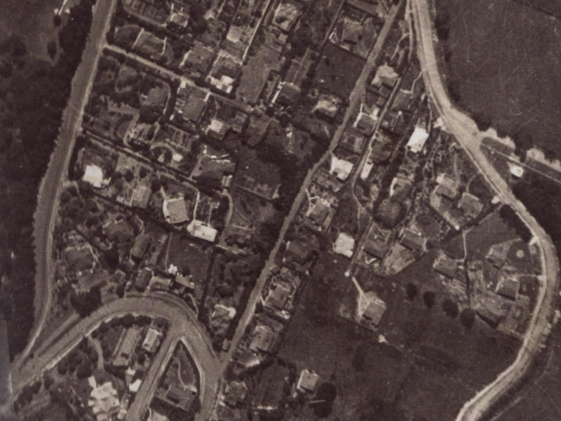 14 Merlewood Avenue from the air, 1925-1929