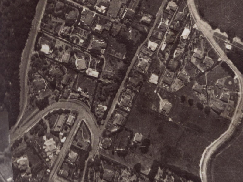 16 Merlewood Avenue from the air, 1925-1929