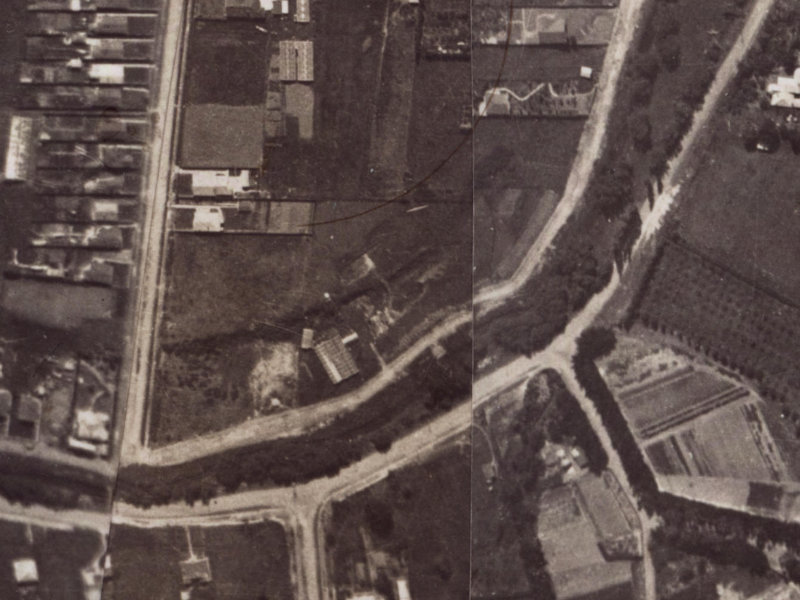 33 Eastern Terrace from the air, 1925-1929