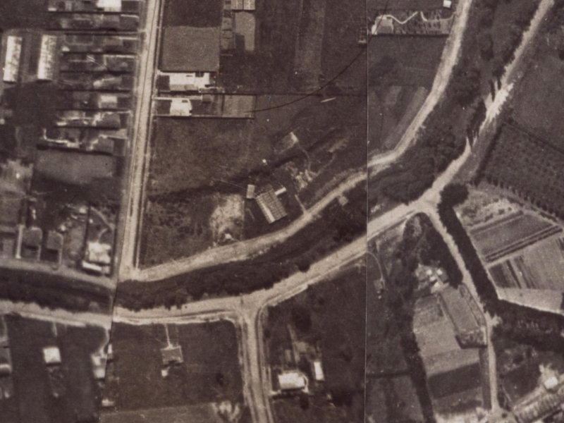 29 Eastern Terrace from the air, 1925-1929