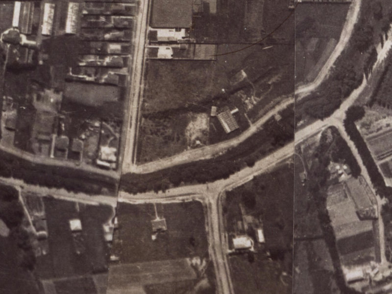 23 Eastern Terrace from the air, 1925-1929