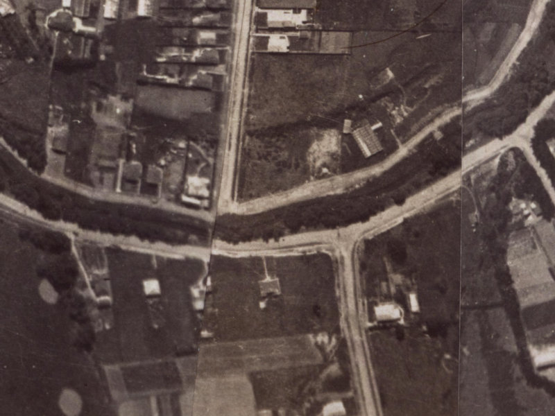 21 Eastern Terrace from the air, 1925-1929