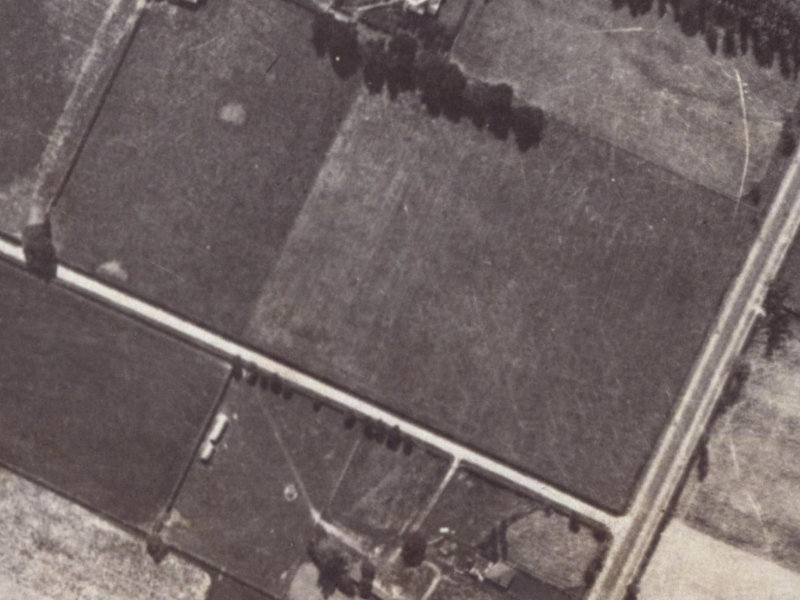 6 Meeking Place from the air, 1925-1929