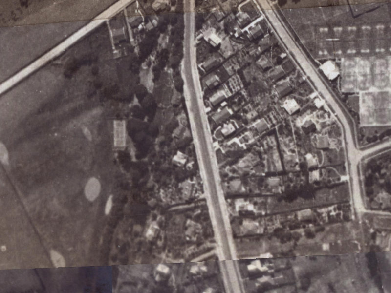 10 Hackthorne Road from the air, 1925-1929