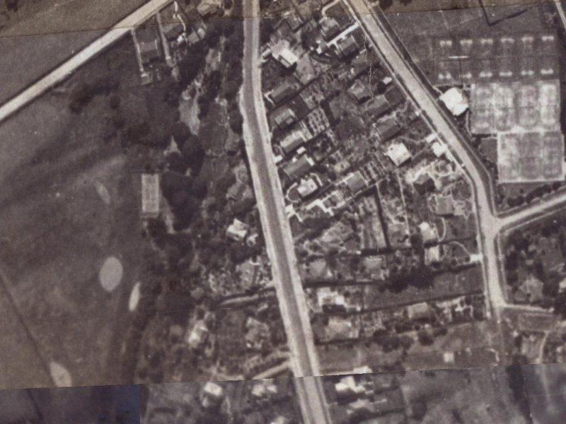 13 Hackthorne Road from the air, 1925-1929