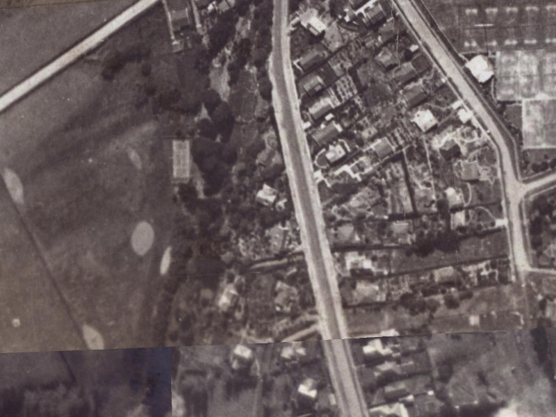 12 Hackthorne Road from the air, 1925-1929