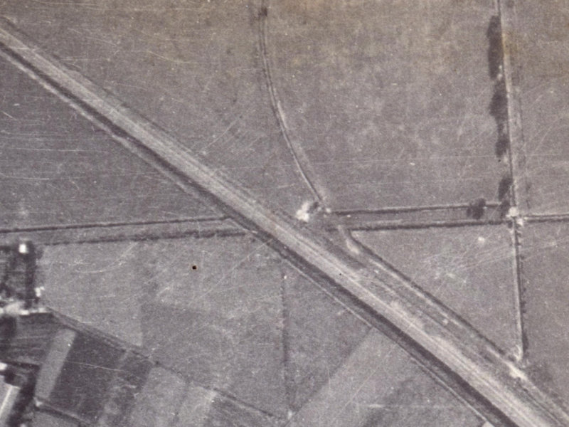 60 Laing Crescent from the air, 1925-1929
