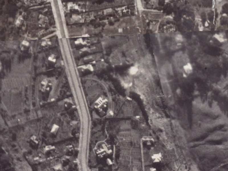 33A Hackthorne Road from the air, 1925-1929